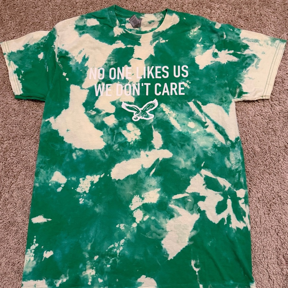 Philadelphia Eagles Tie Dye “No One Likes Us” Bleached Tie Dye Tee Size M